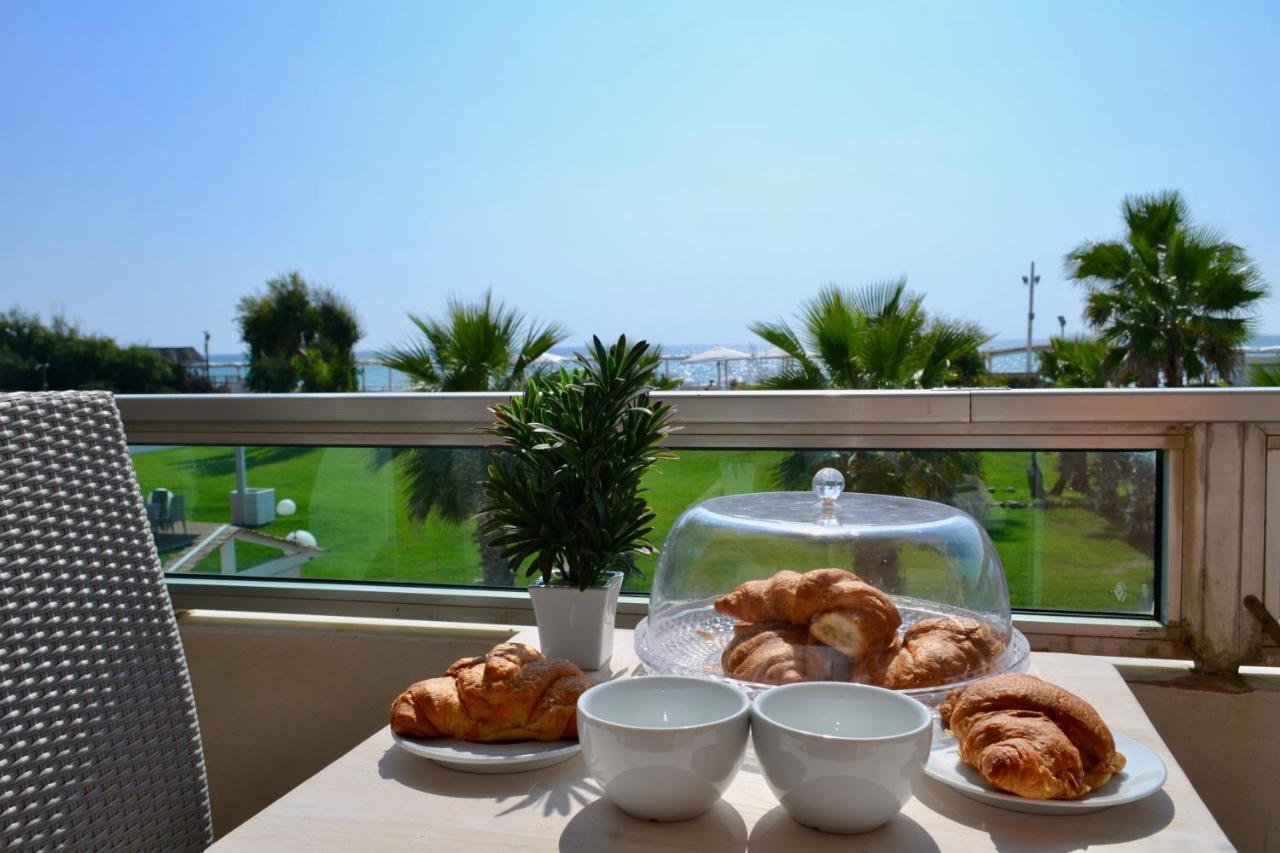 Sunrise Accessible Resort Battipaglia Exteriör bild
